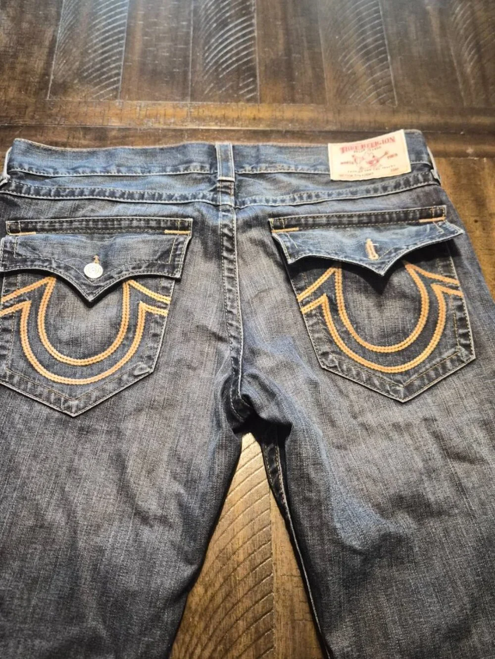 True Religion Mens Jeans Straight  Flap Size 38 X 36 Distressed Braid G678